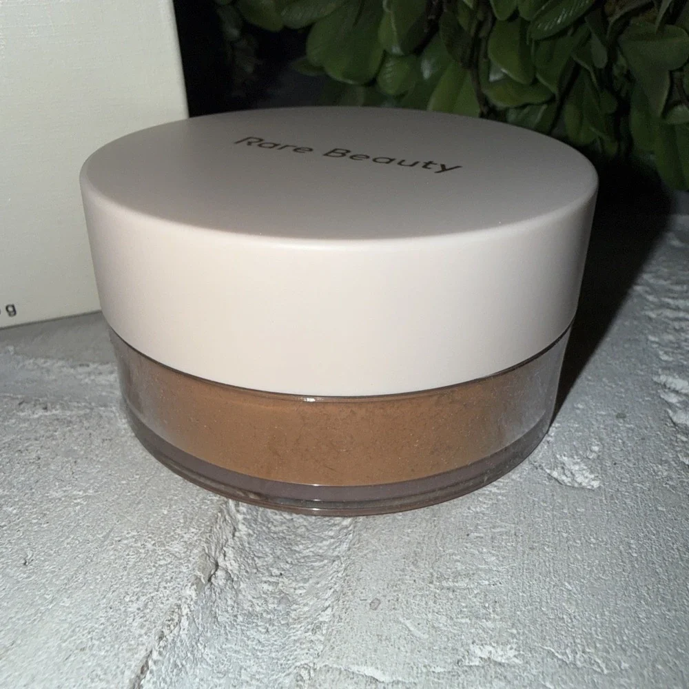 Rare Beauty Always‎ an Optimist Soft Radiance Setting Powder Medium Deep NIB